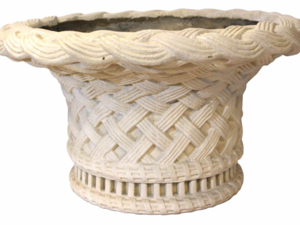Victoria Planter